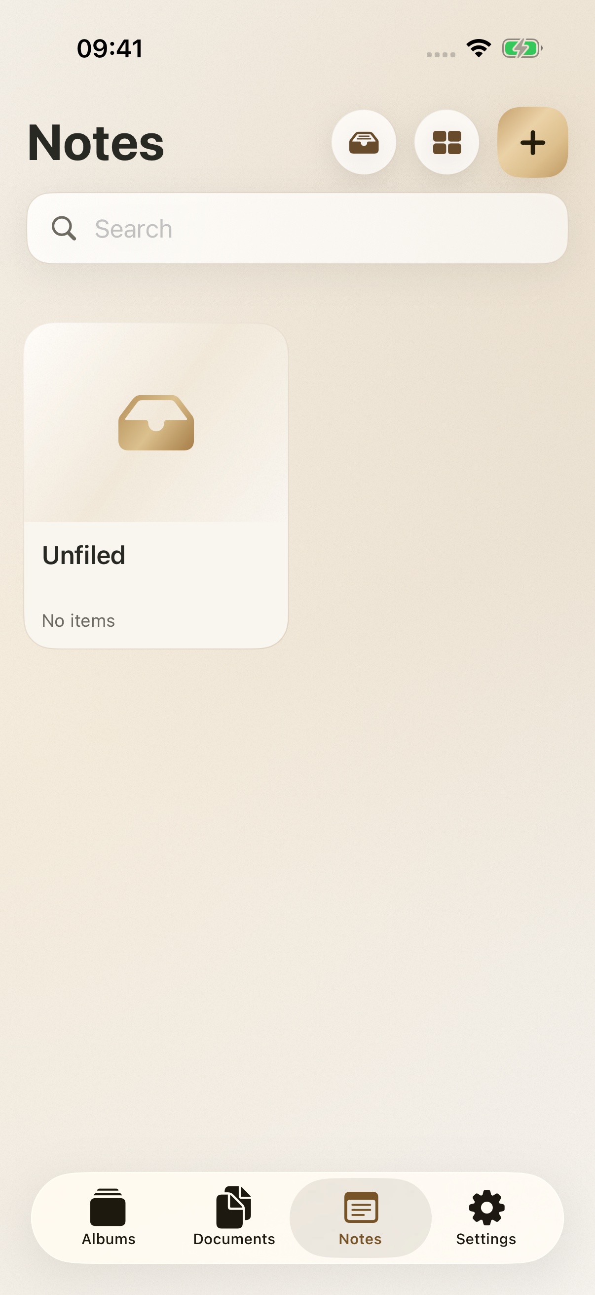 Écrin’s Notes screen with the Gold theme and demonstration data